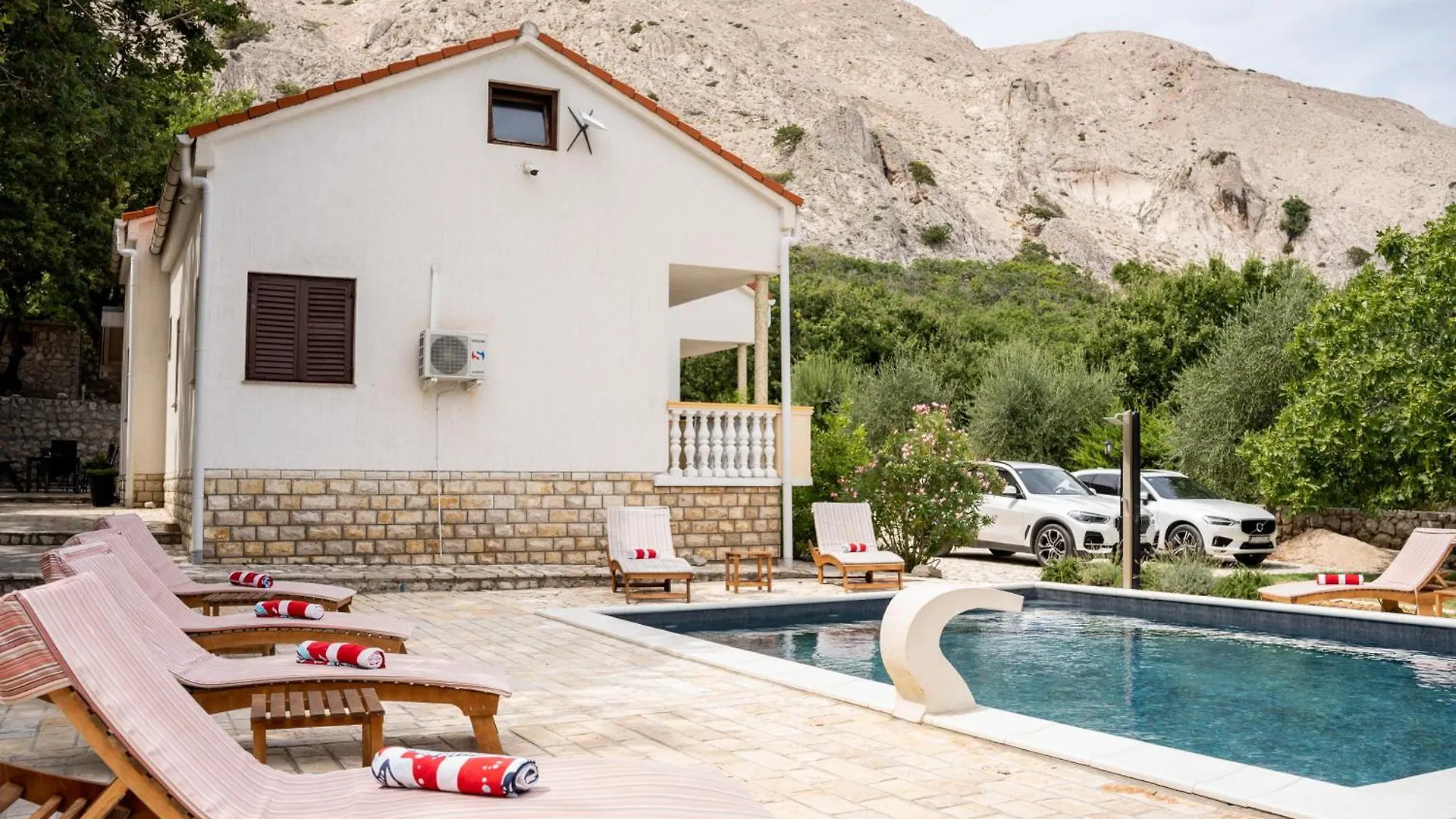 Villa Pag Dubrava Relax With Pool Bosana Holiday home