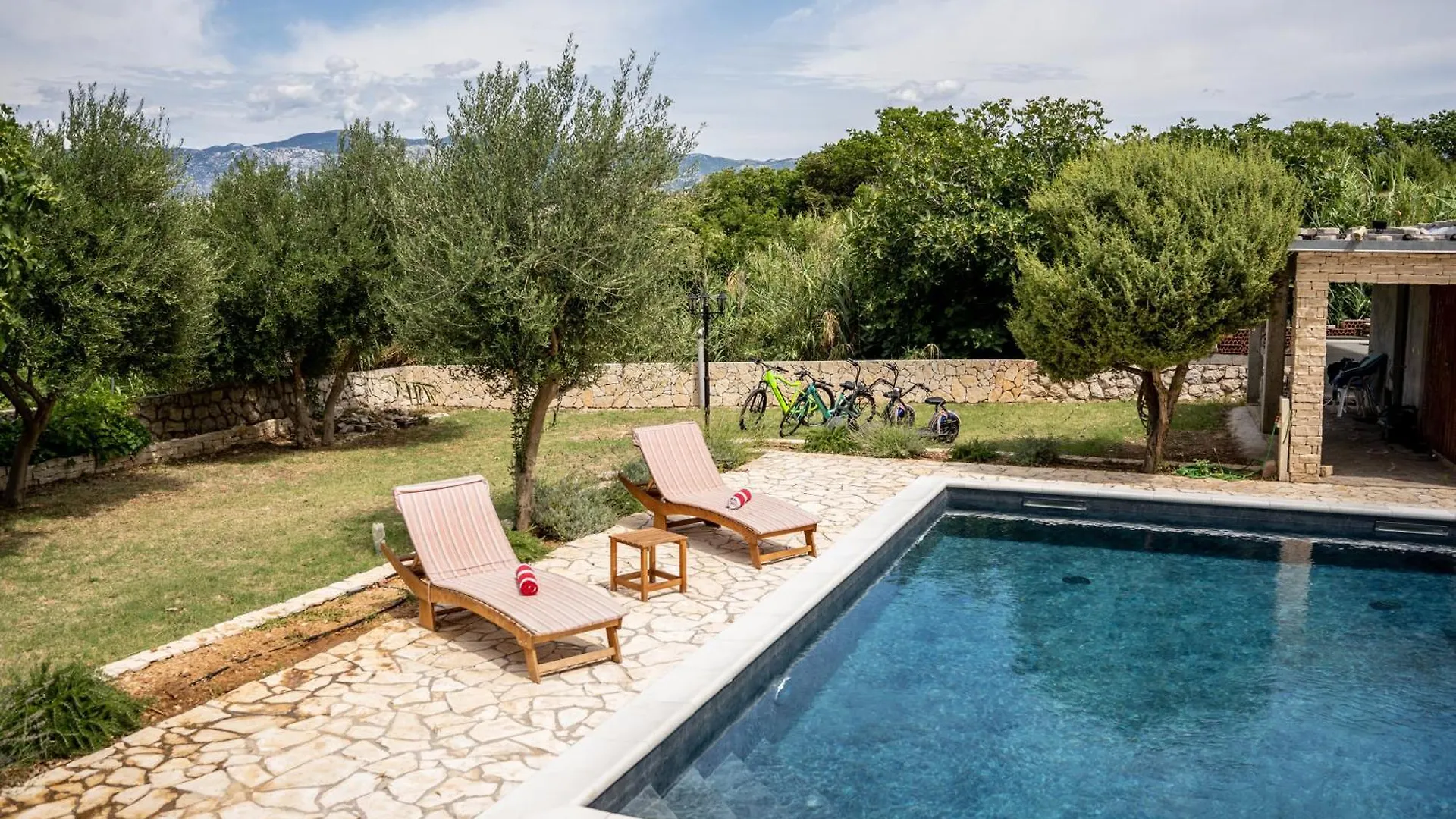 Villa Pag Dubrava Relax With Pool Bosana