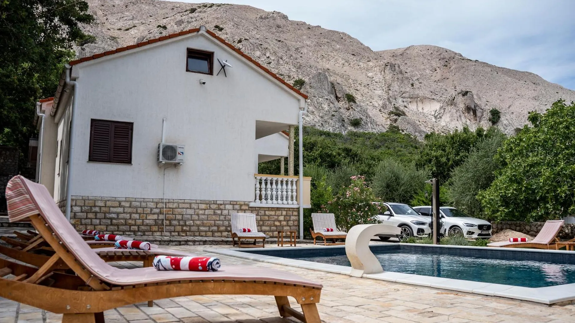 Villa Pag Dubrava Relax With Pool Bosana