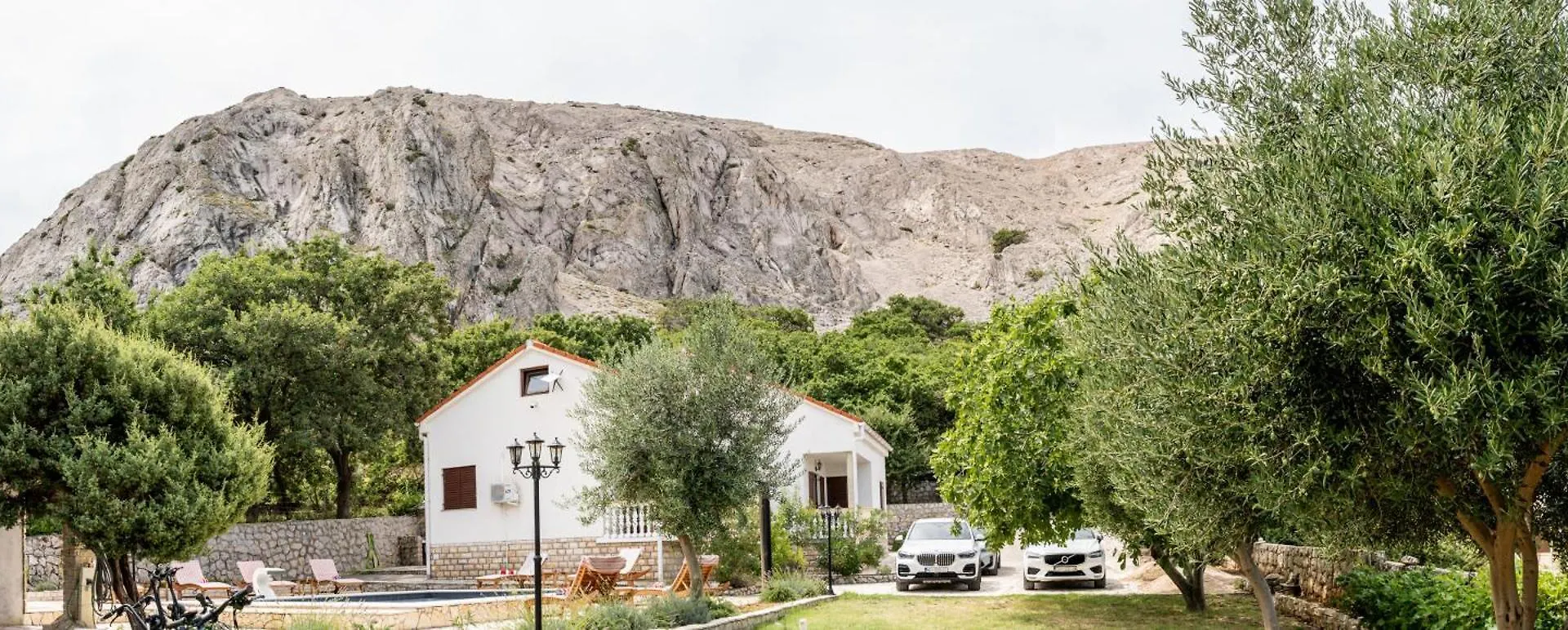 Holiday home Villa Pag Dubrava Relax With Pool Bosana