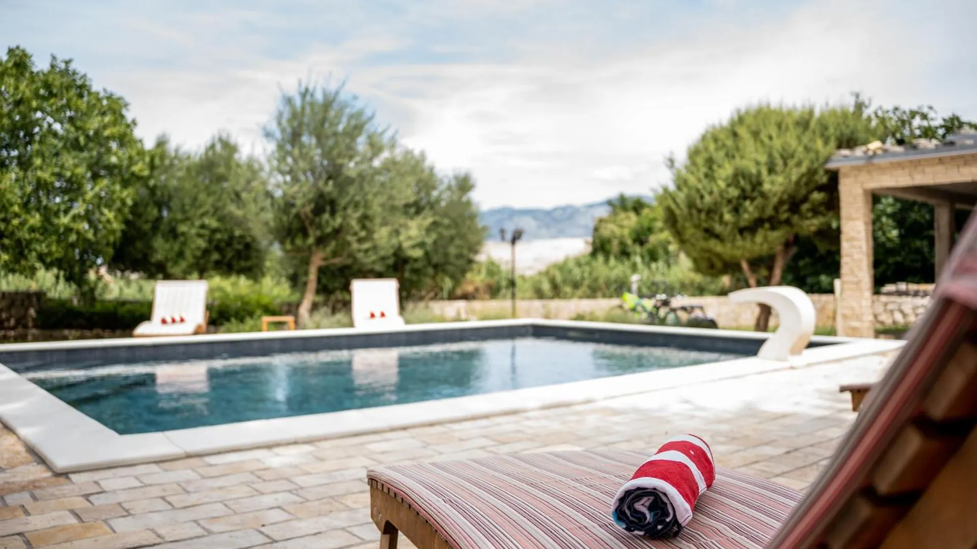 Holiday home Villa Pag Dubrava Relax With Pool Bosana